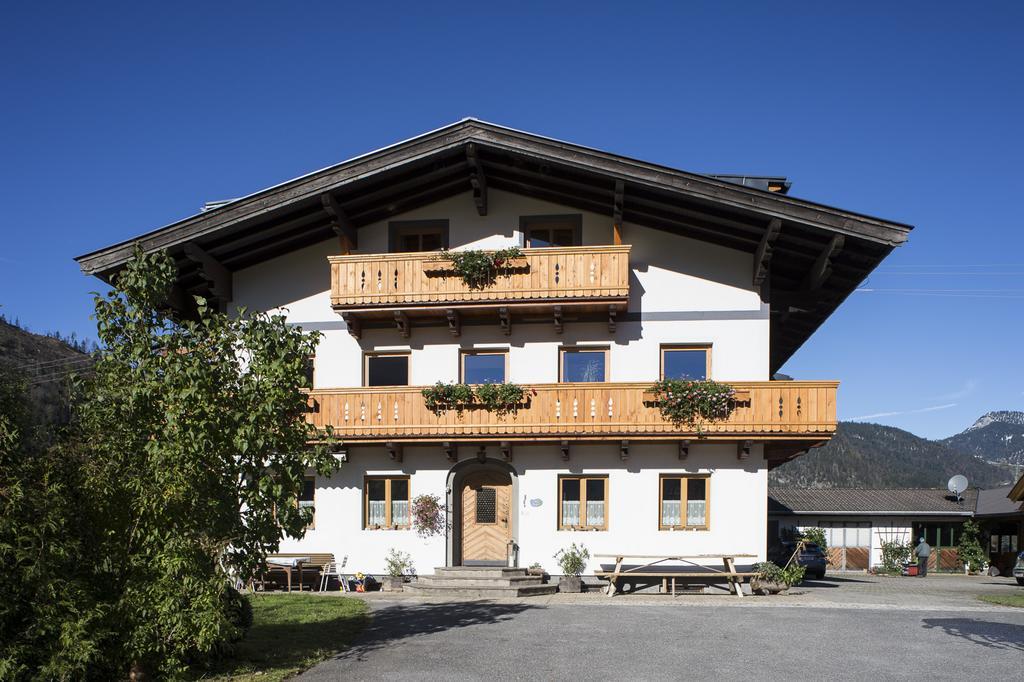 Zenauerhof Apartment Sankt Martin bei Lofer Bagian luar foto